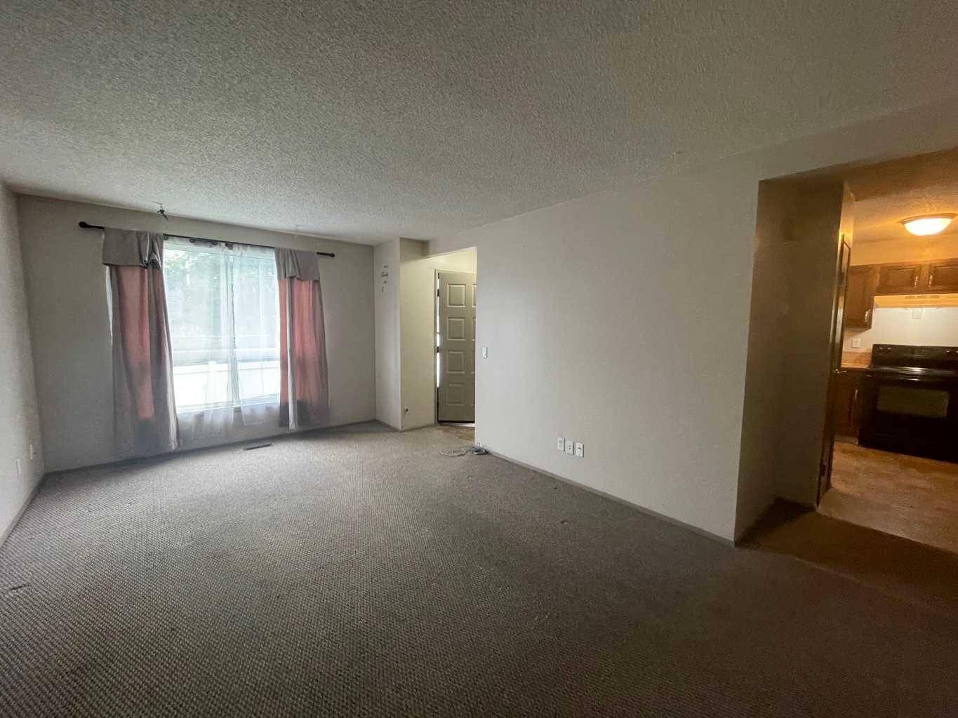 Calgary, AB T2B 2N9,4769 Hubalta RD SE #68