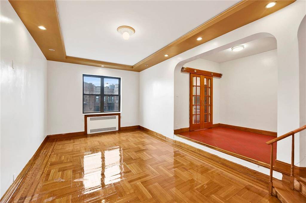 Brooklyn, NY 11218,260 Ocean Pkwy #6D