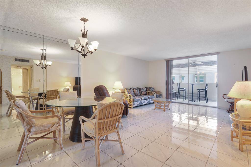 Dania Beach, FL 33004,315 SE 11th Ter #204