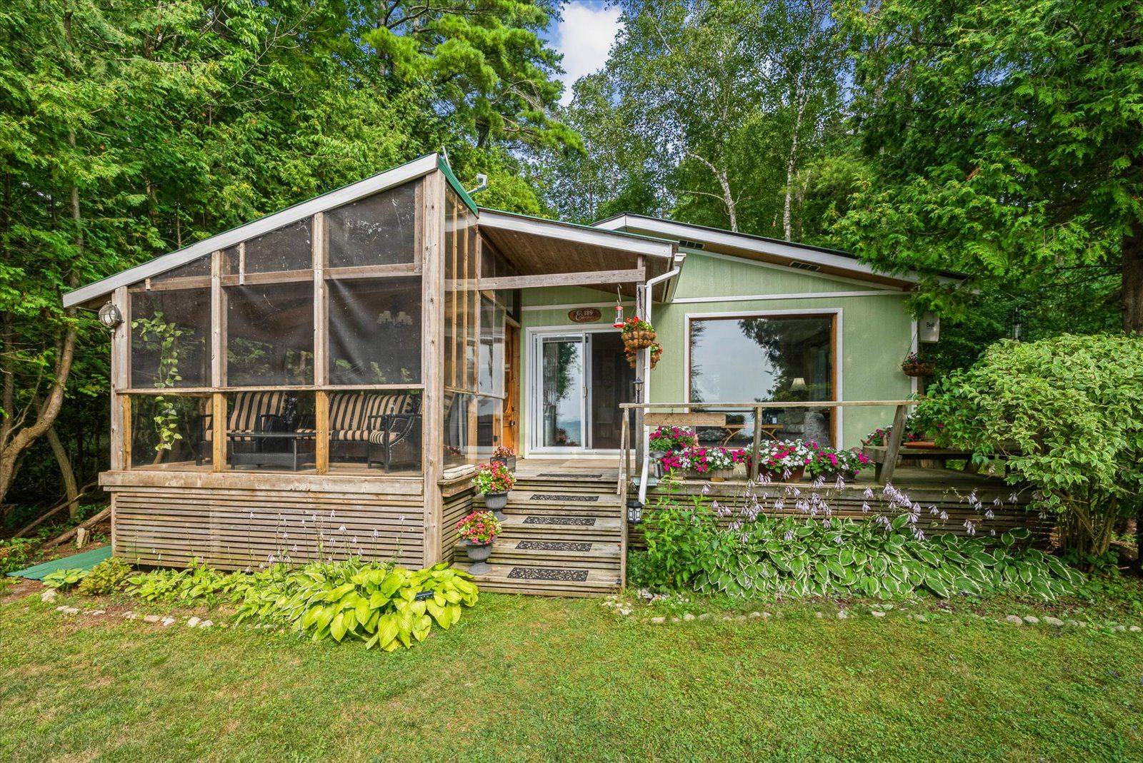 189 Snake Island RD, Georgina Islands, ON L4P 3E9