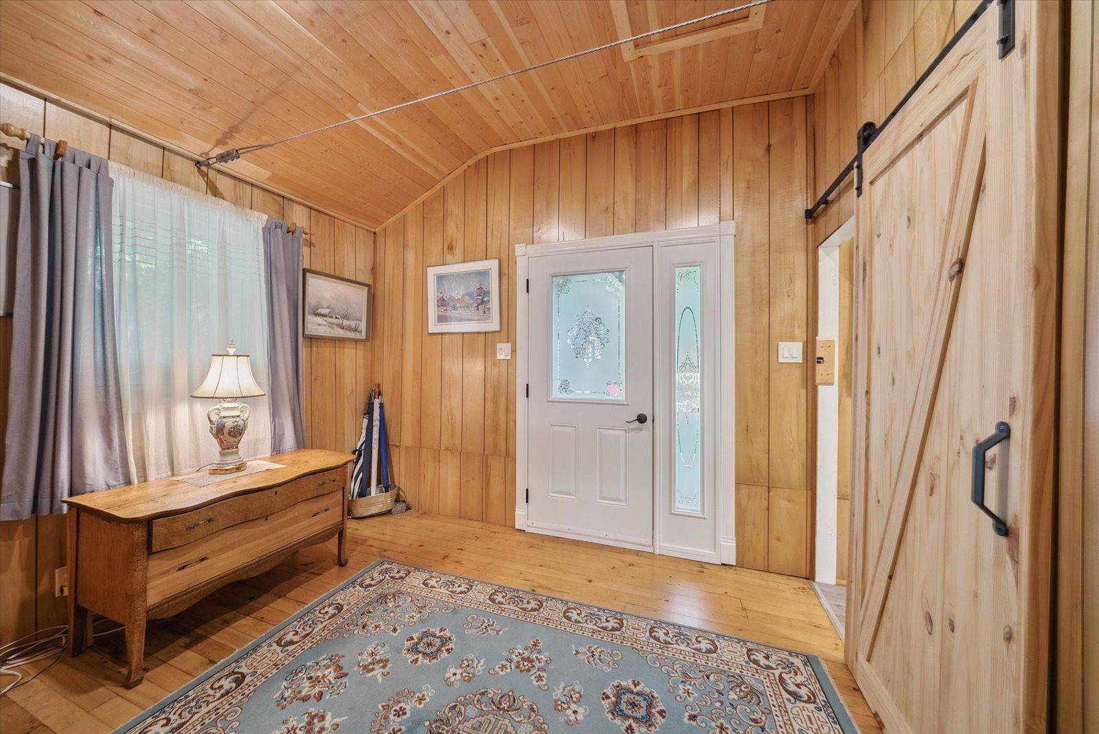 189 Snake Island RD, Georgina Islands, ON L4P 3E9