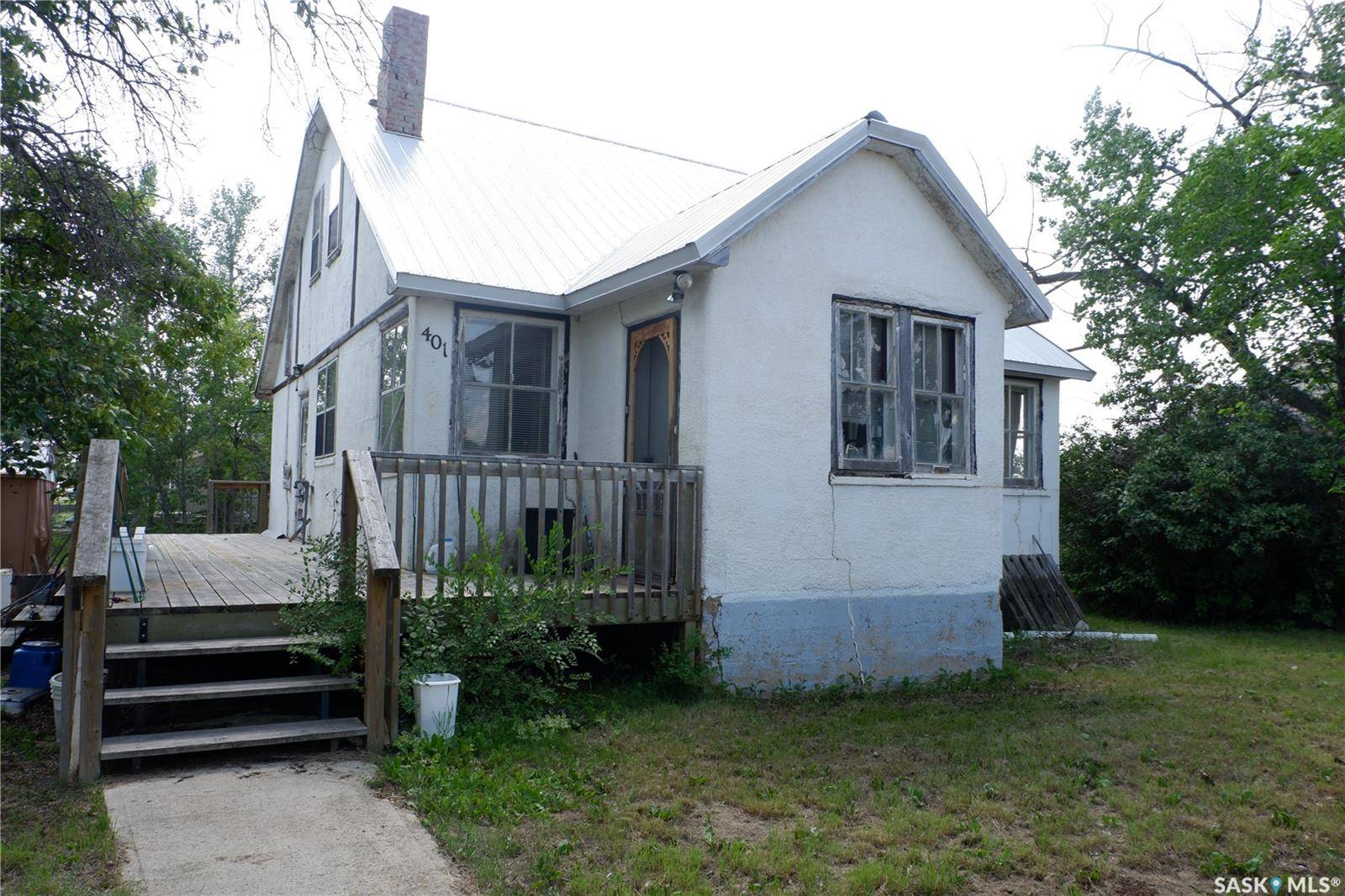 Assiniboia, SK S0H 0B0,401 6th AVENUE W