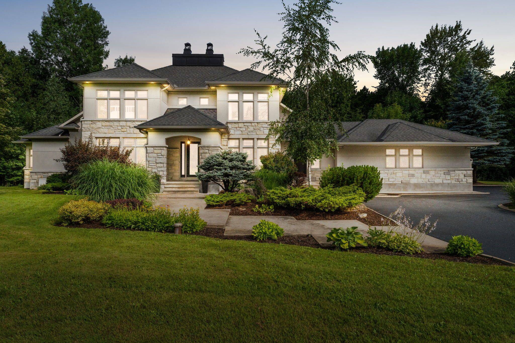 Manotick - Kars - Rideau Twp And Area, ON K4M 1M2,5811 Longhearth WAY