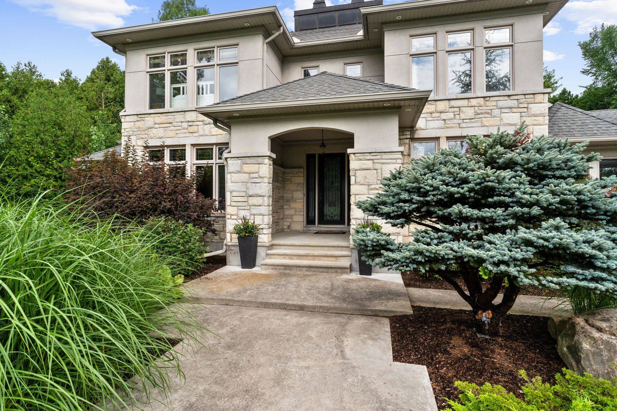 Manotick - Kars - Rideau Twp And Area, ON K4M 1M2,5811 Longhearth WAY