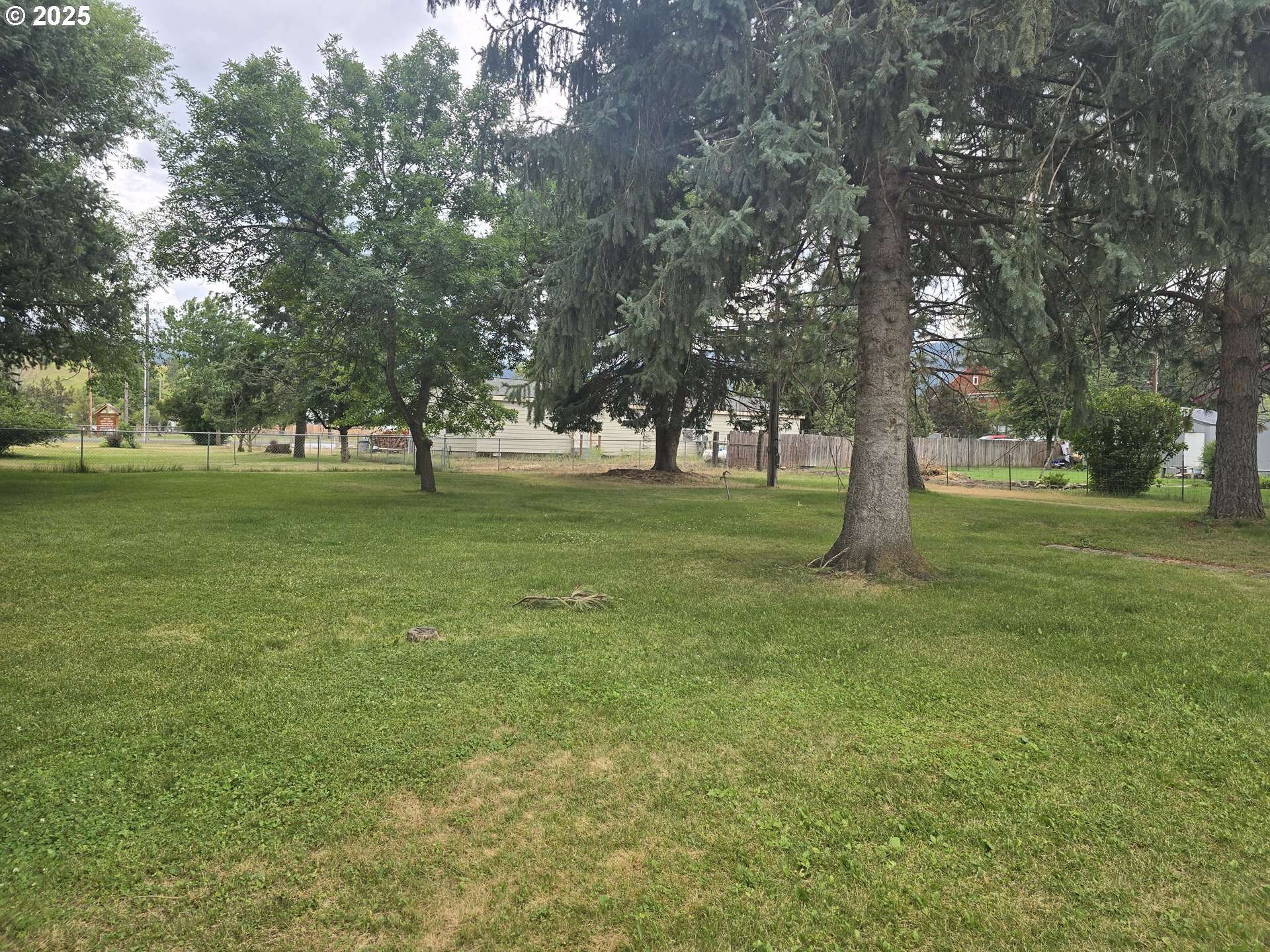 Wallowa, OR 97885,108 S MADISON ST