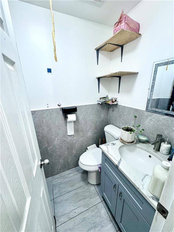 Brooklyn, NY 11220,4818 5th AVE