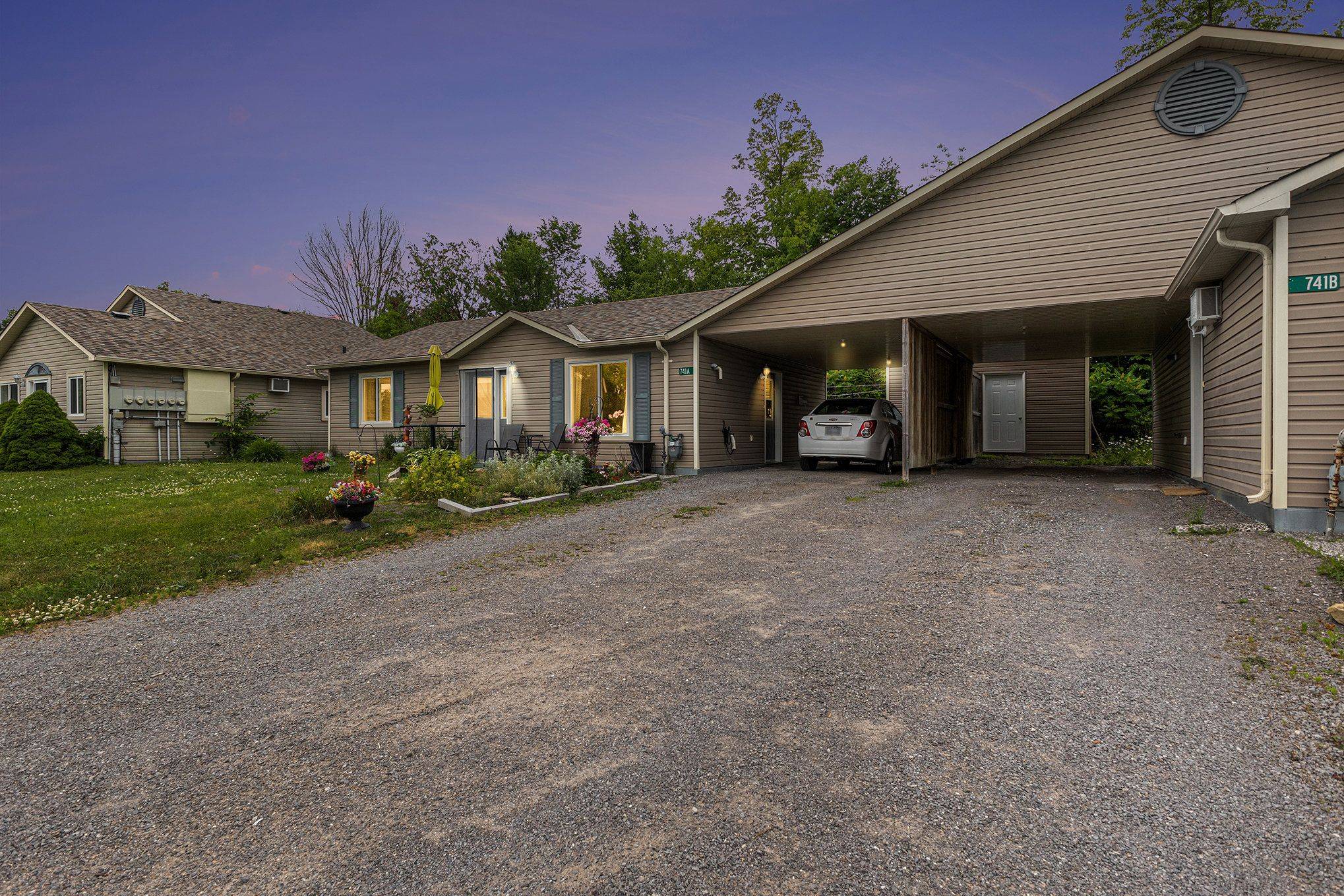 Mcnab/braeside, ON K0A 1G0,735-741 River RD