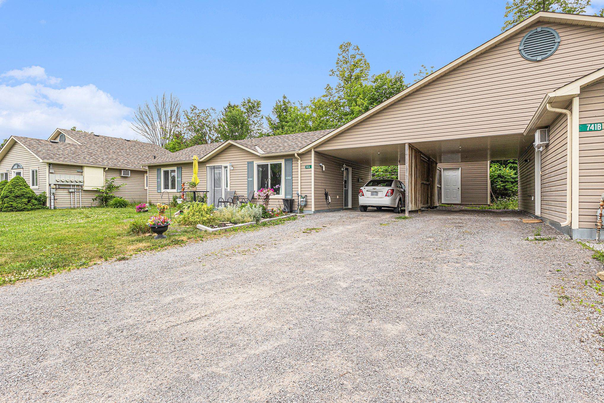 Mcnab/braeside, ON K0A 1G0,735-741 River RD