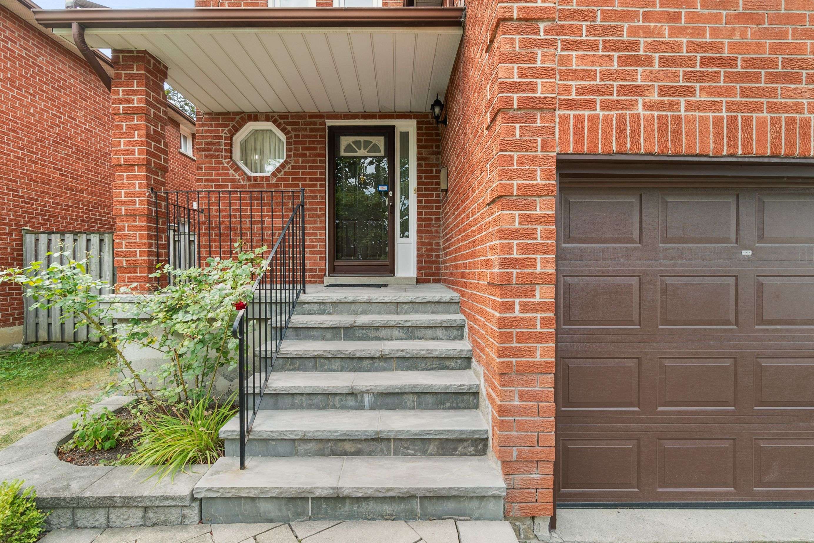 Mississauga, ON L5B 3E8,3346 Palgrave RD