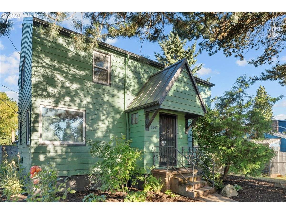 Portland, OR 97203,9707 N VAN HOUTEN AVE