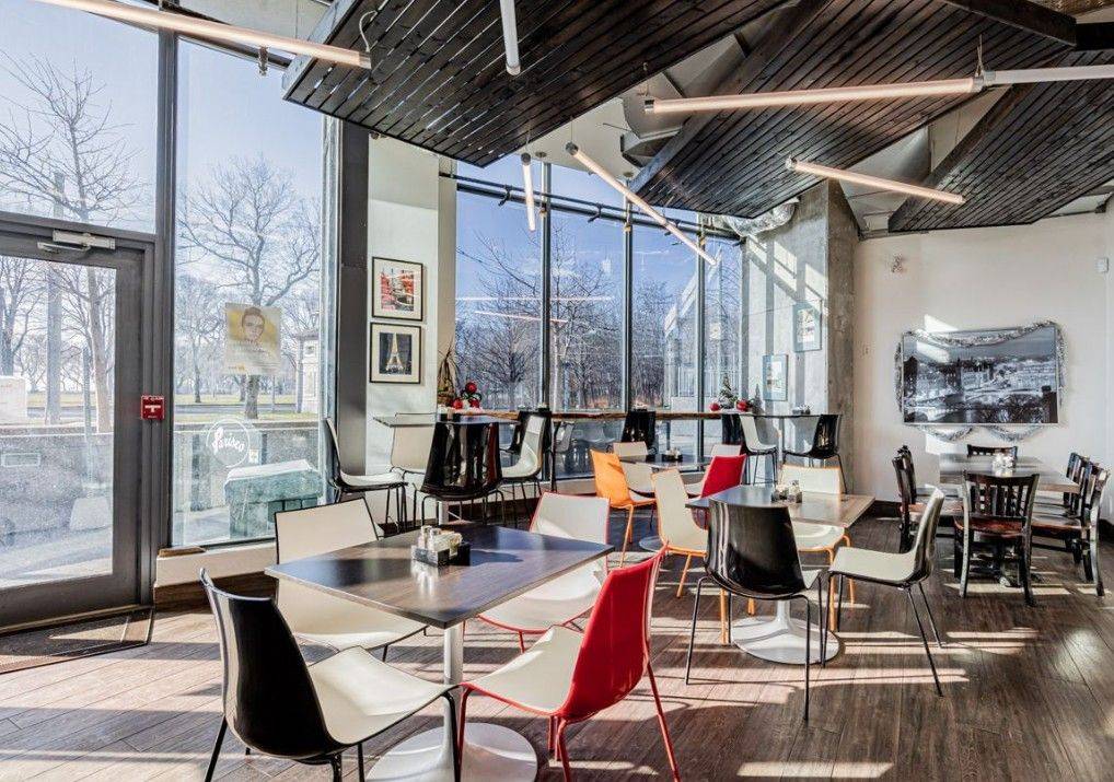 Toronto C01, ON M5V 4A2,215 Fort York BLVD