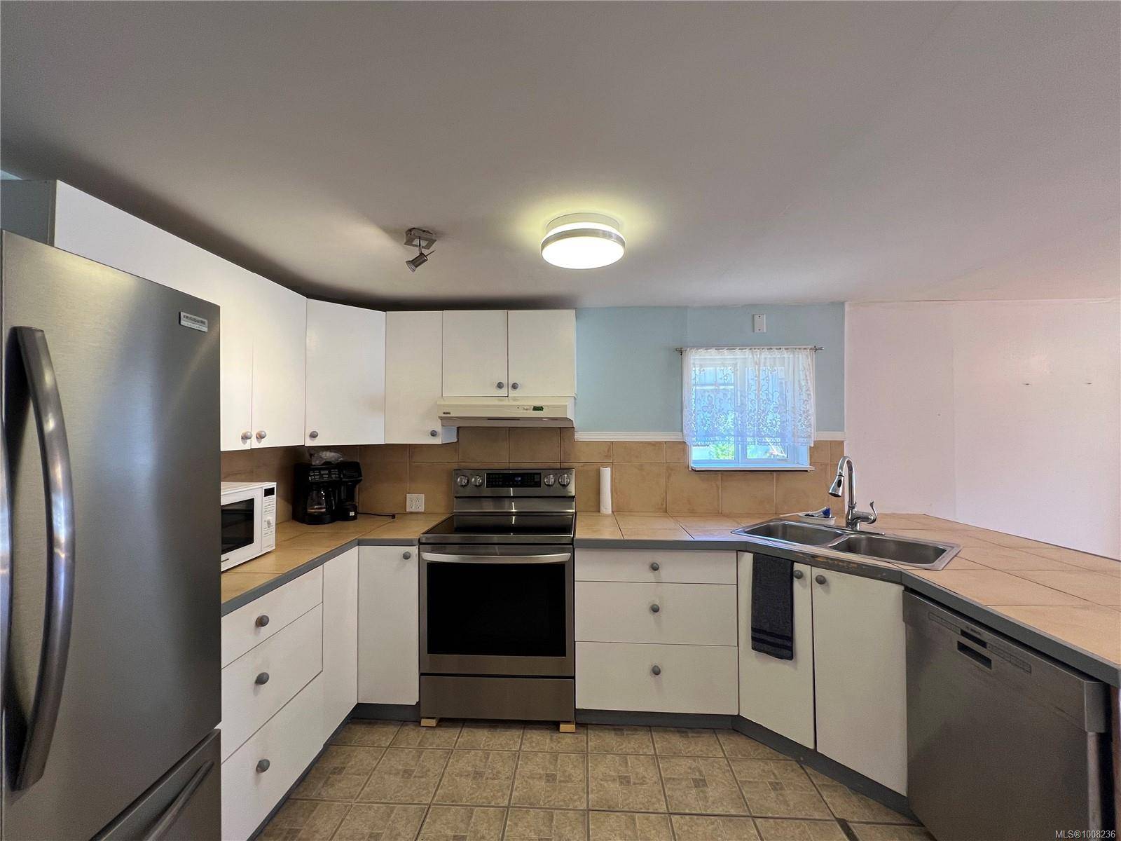 Gold River, BC V0P 1G0,401 Conuma Dr