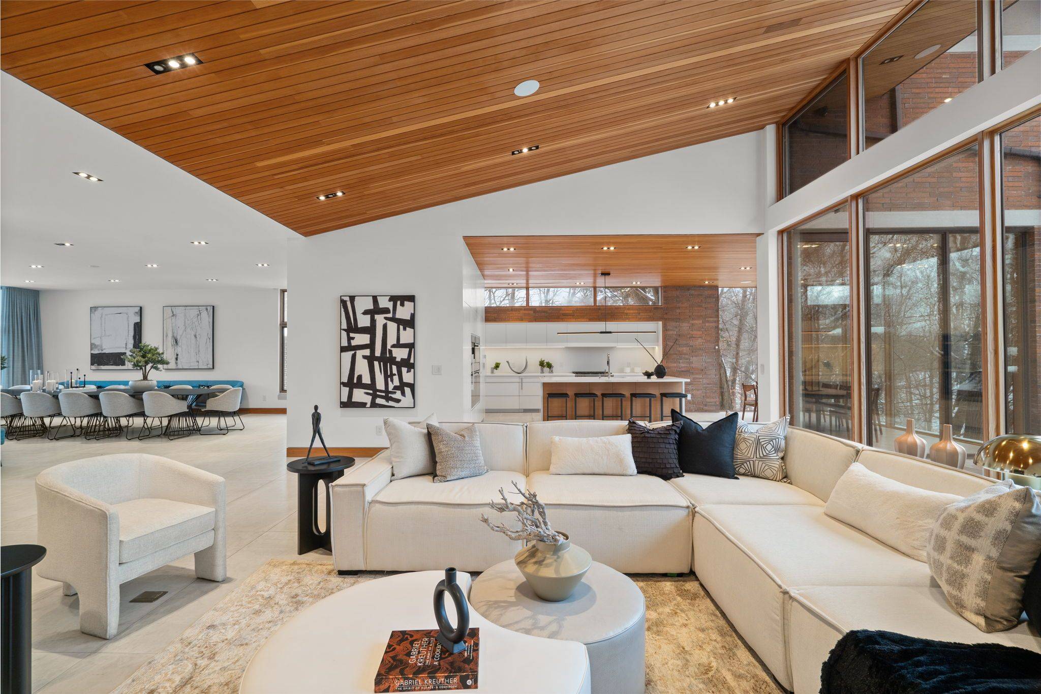 Toronto C07, ON M3H 1J4,58 Timberlane DR