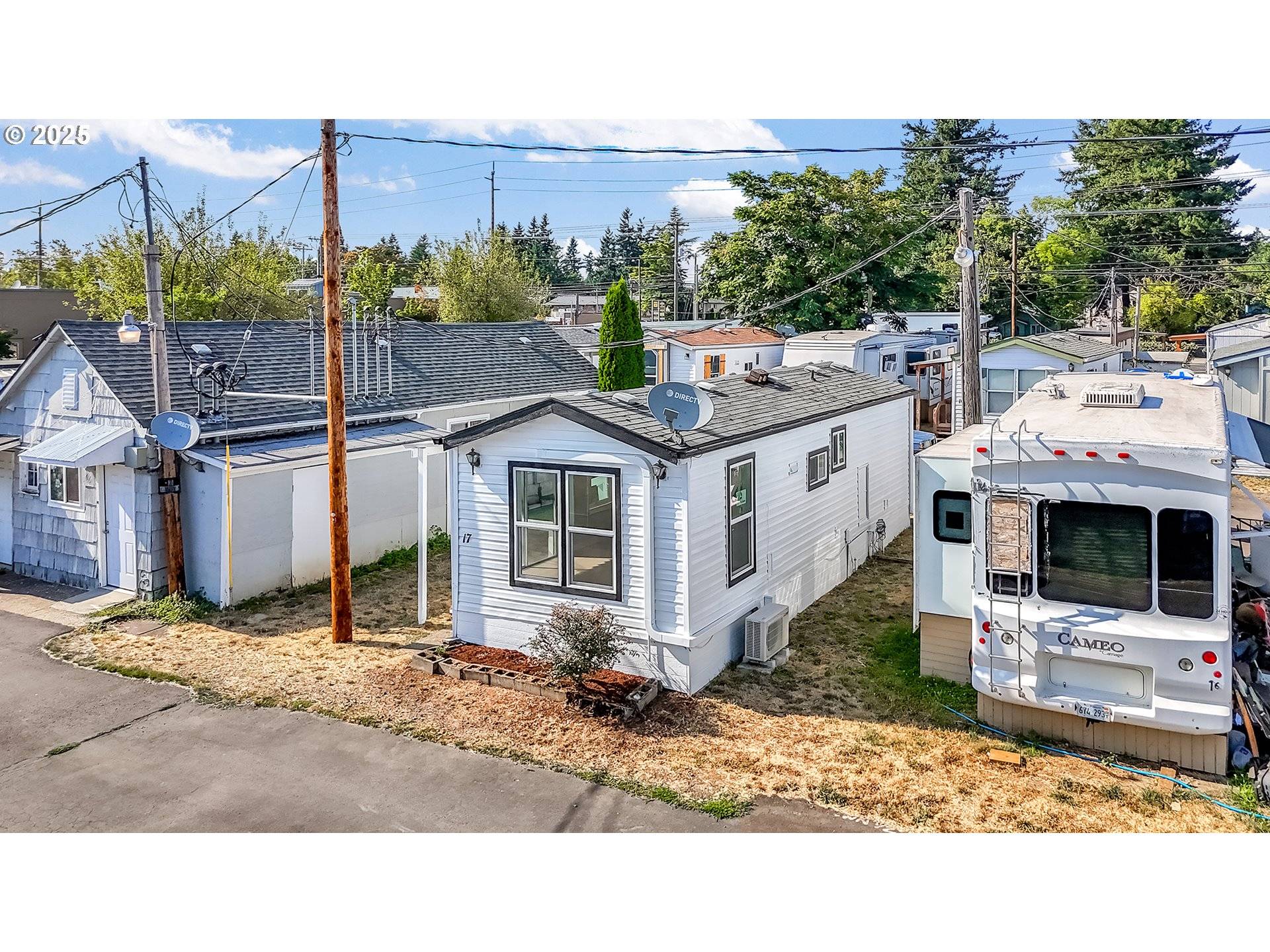 Portland, OR 97236,12726 SE DIVISION ST #17
