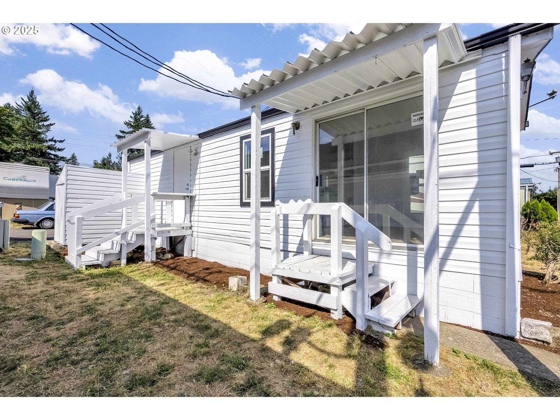 Portland, OR 97236,12726 SE DIVISION ST #17