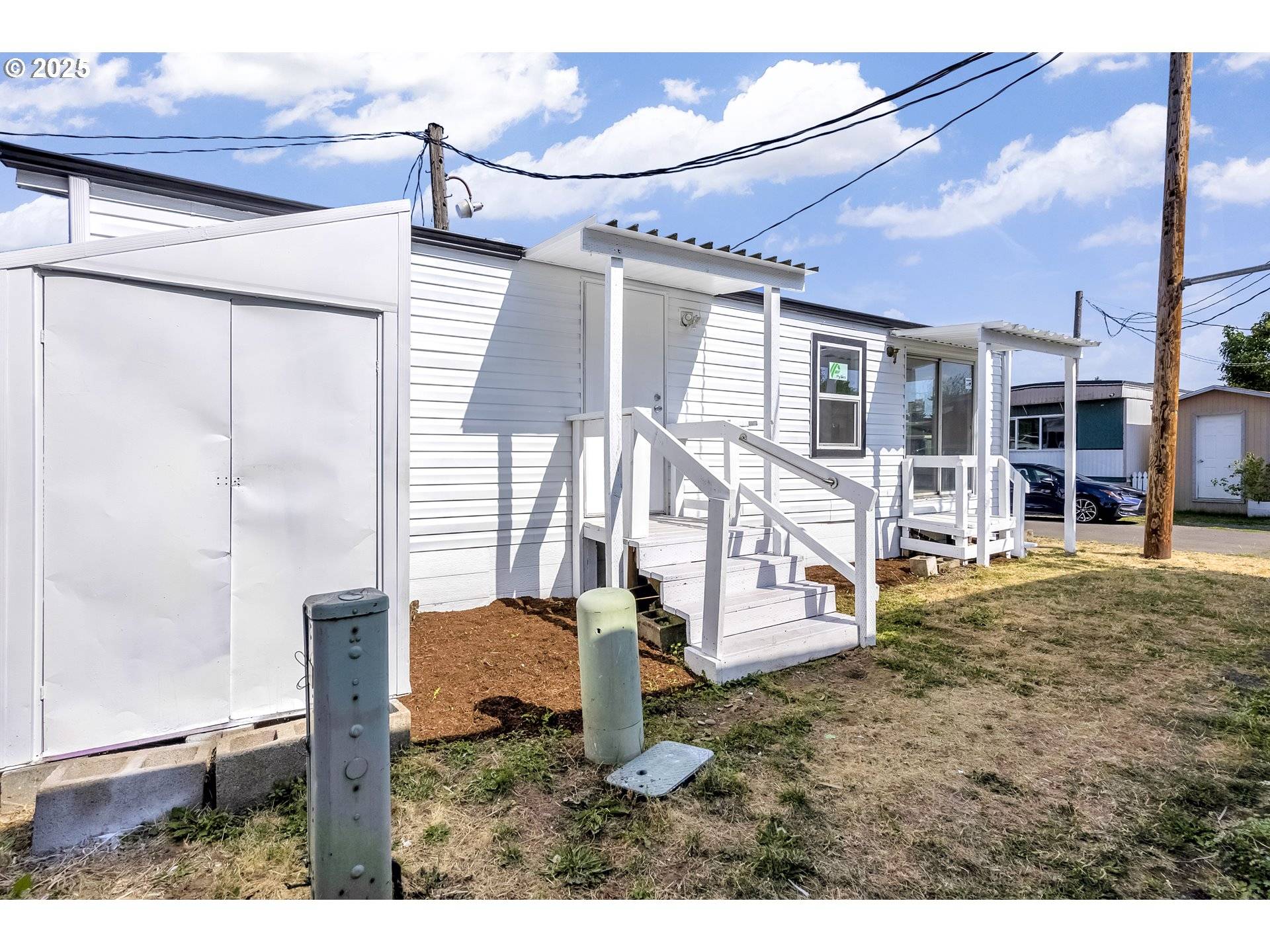 Portland, OR 97236,12726 SE DIVISION ST #17