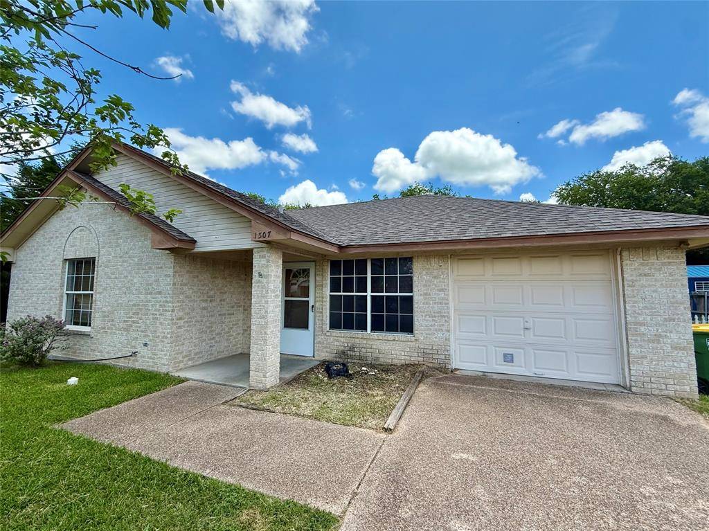 Bellmead, TX 76705,1307 Luanne