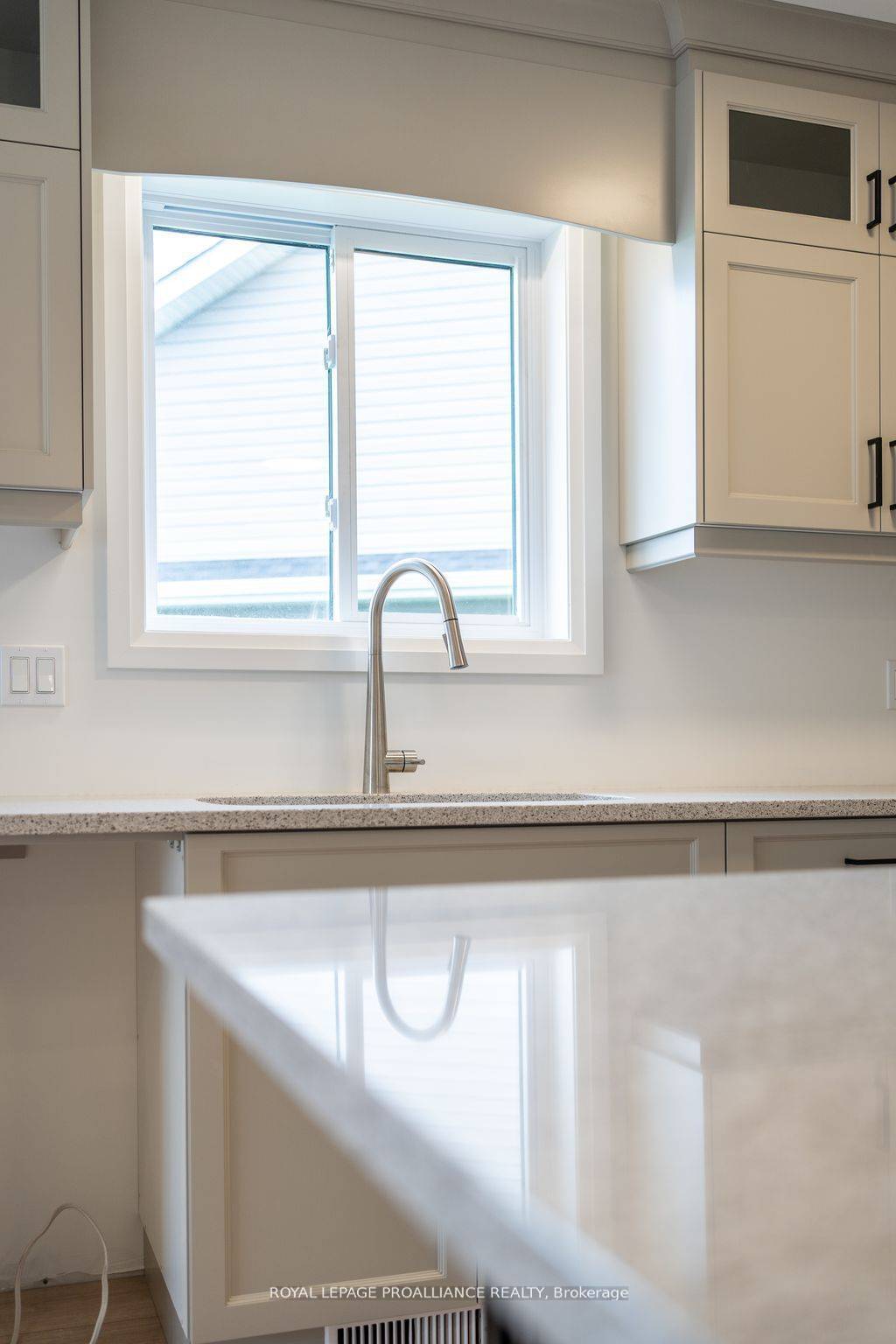 Prince Edward County, ON K0K 2T0,72 Stirling CRES