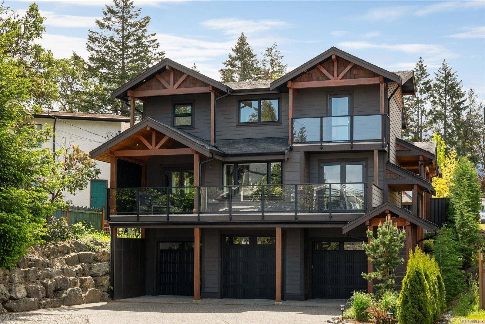 Nanaimo, BC V9R 5Z5,1285 College Dr