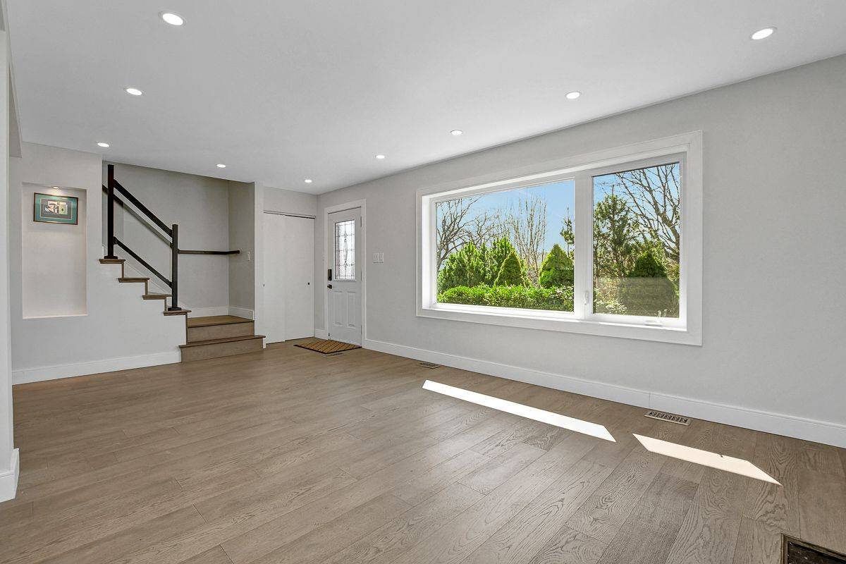 Meadowlands - Crestview And Area, ON K2G 2M4,81 Canter BLVD