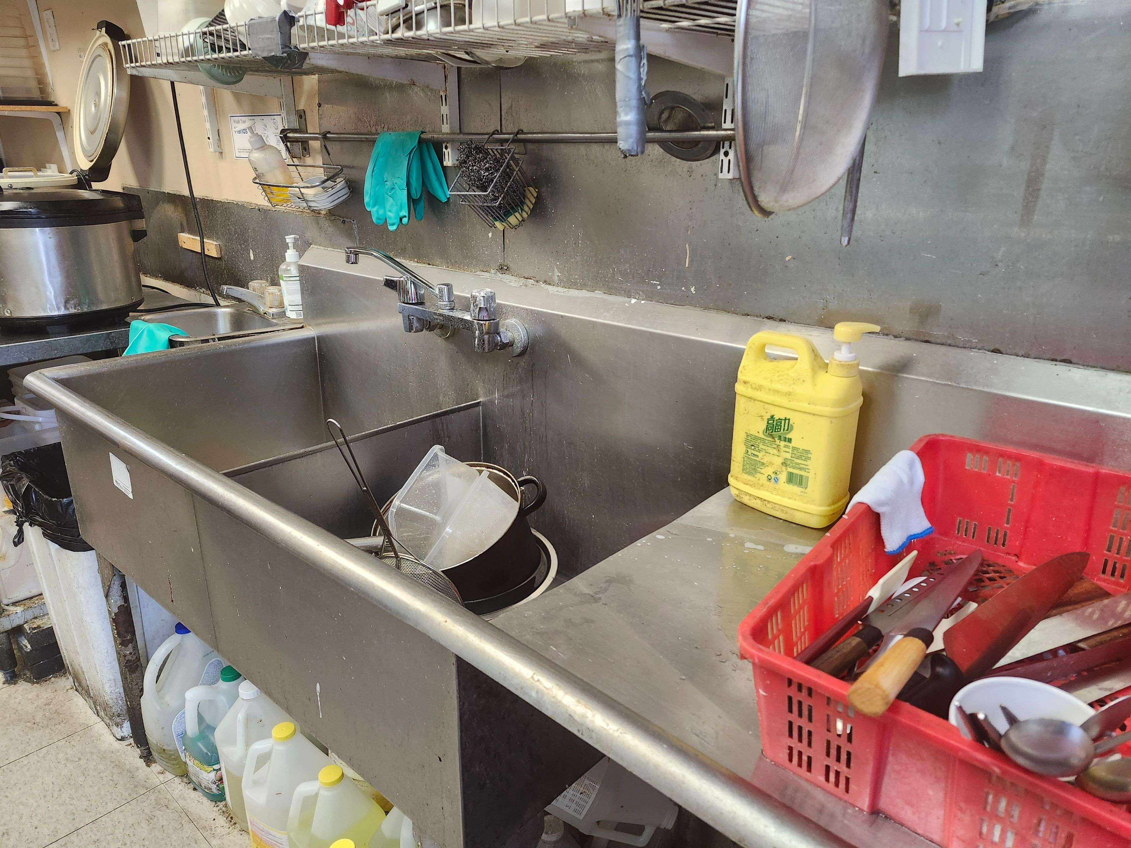 Mississauga, ON L4Y 4G6,888 Dundas ST E #F4