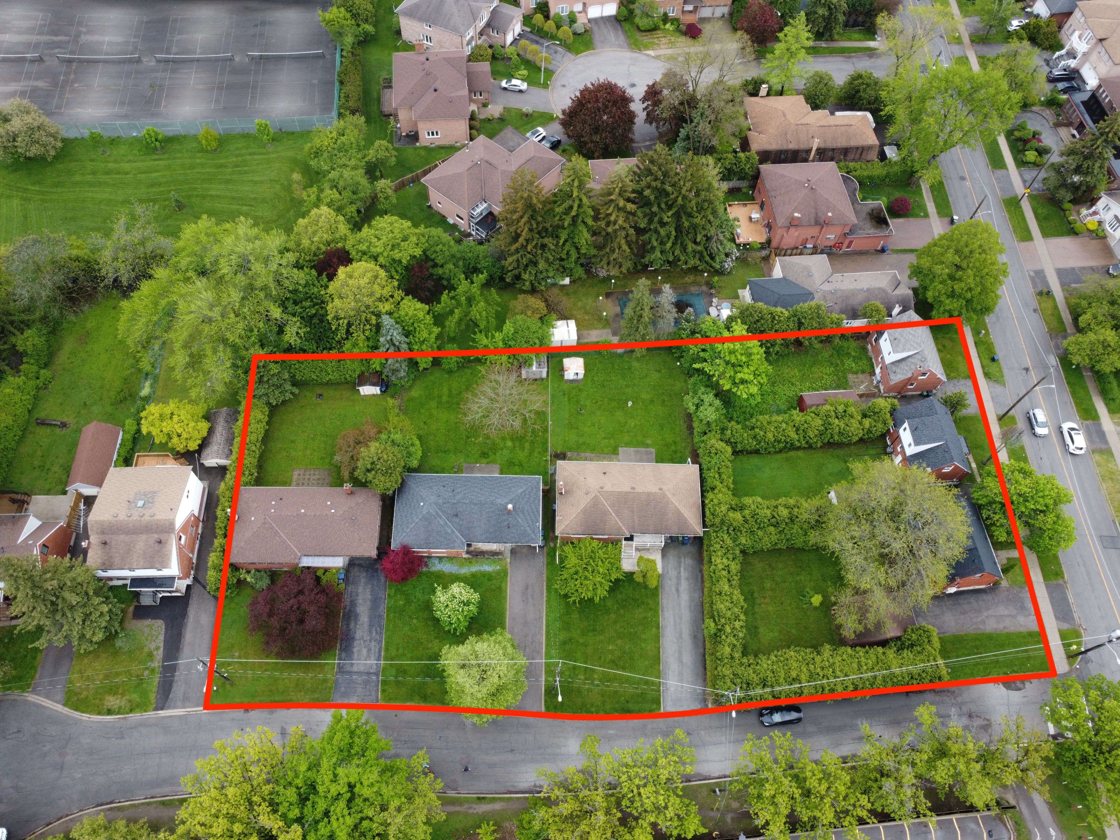 Toronto C07, ON M2M 1S1,77 Talbot RD