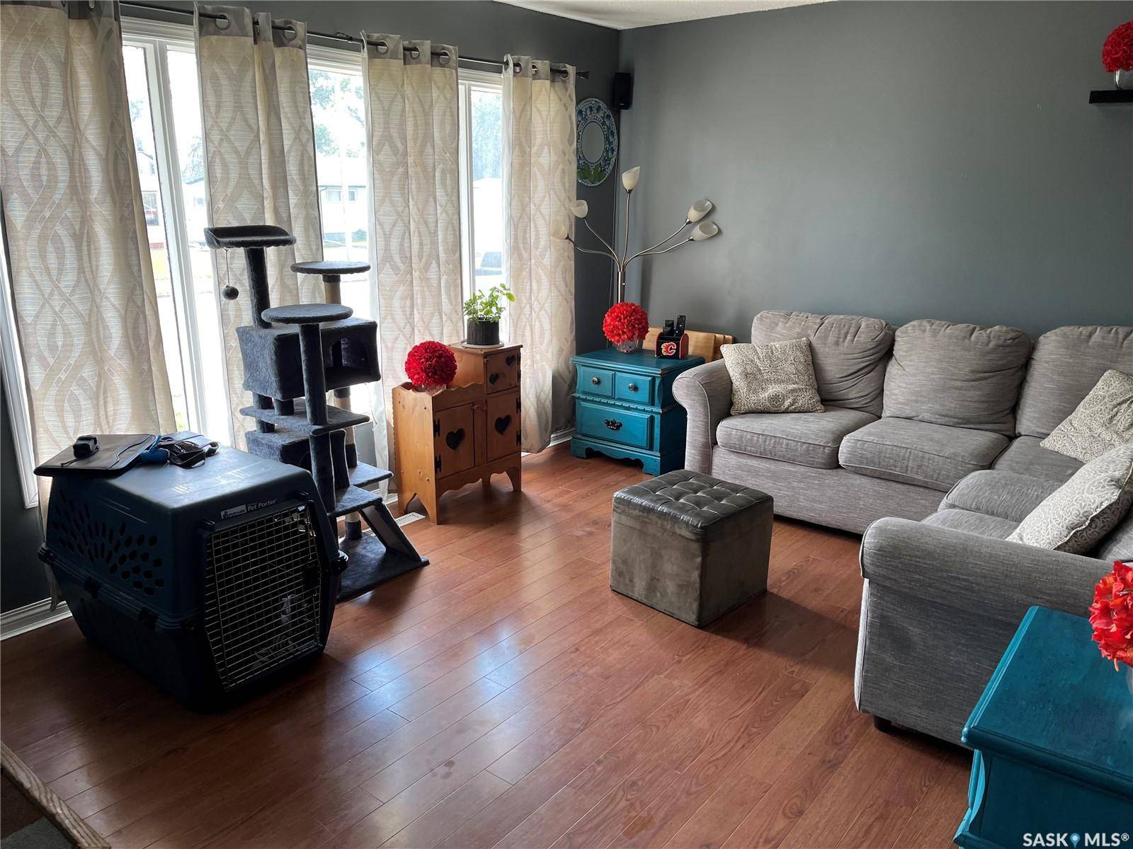 Gravelbourg, SK S0H 1X0,229 4th AVENUE E