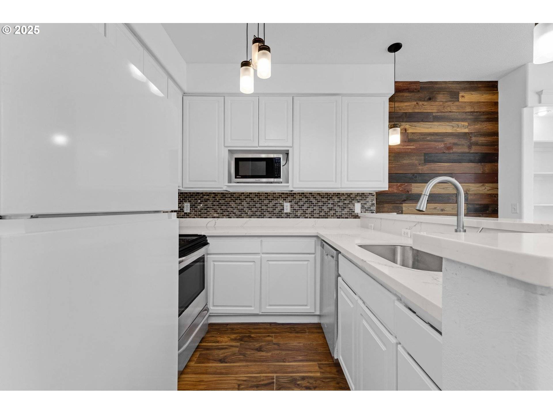 Portland, OR 97239,4815 SW 1ST AVE