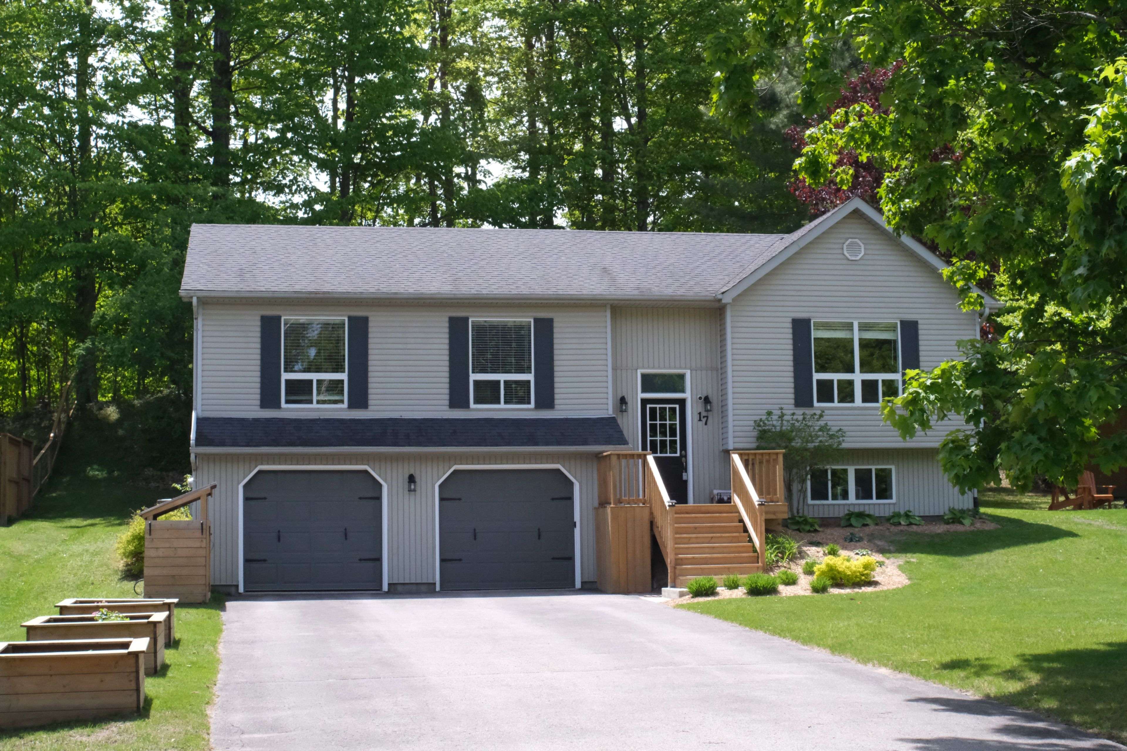 Oro-medonte, ON L0K 1E0,17 Sugarbush RD