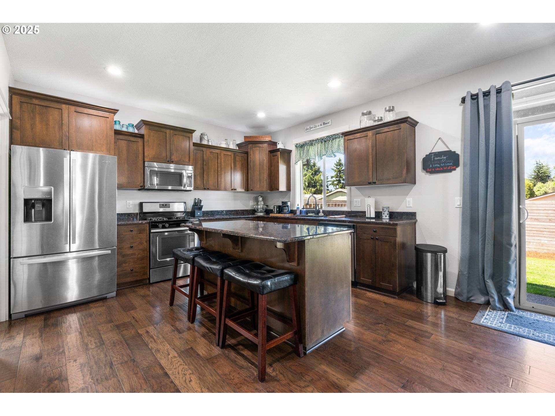 Molalla, OR 97038,218 FINNEYS AVE