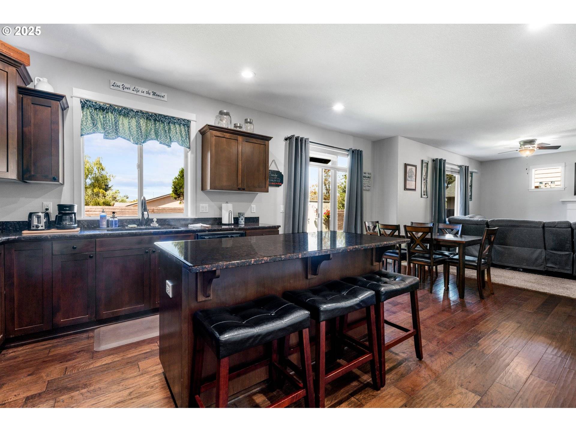 Molalla, OR 97038,218 FINNEYS AVE