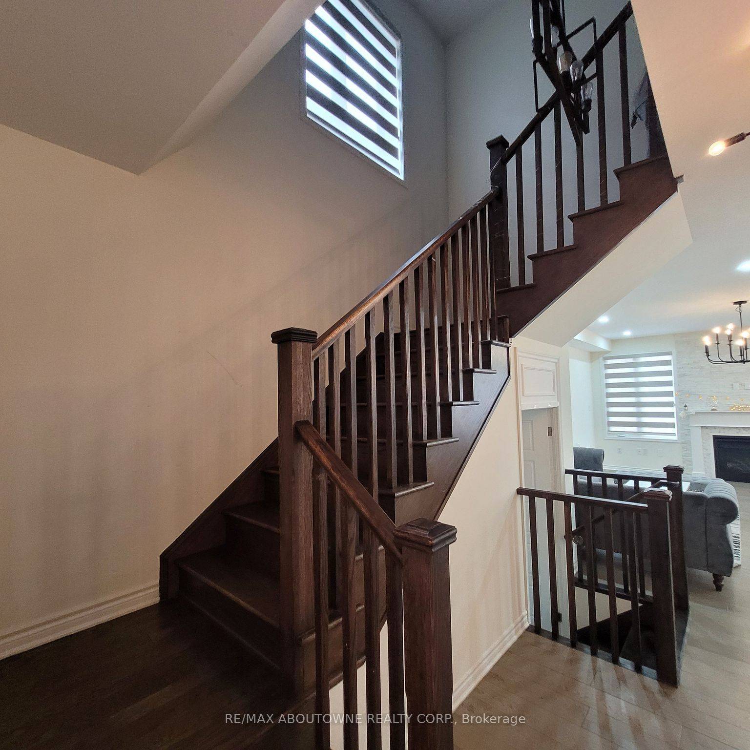 Milton, ON L9E 1P7,973 Logan DR