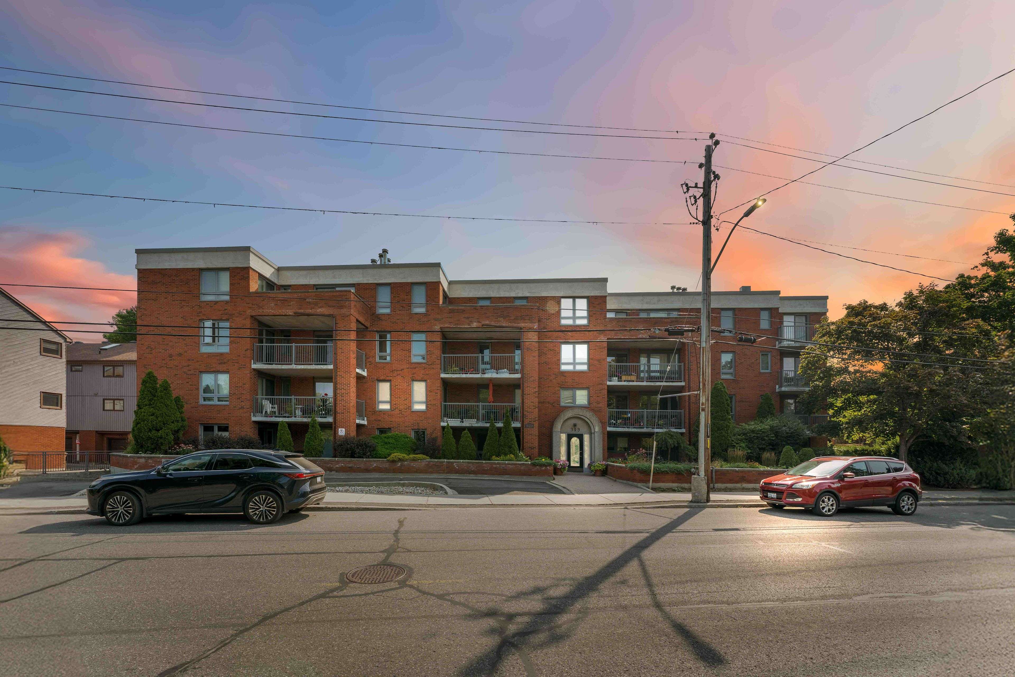 Overbrook - Castleheights And Area, ON K1K 3V2,939 North River RD #PH6