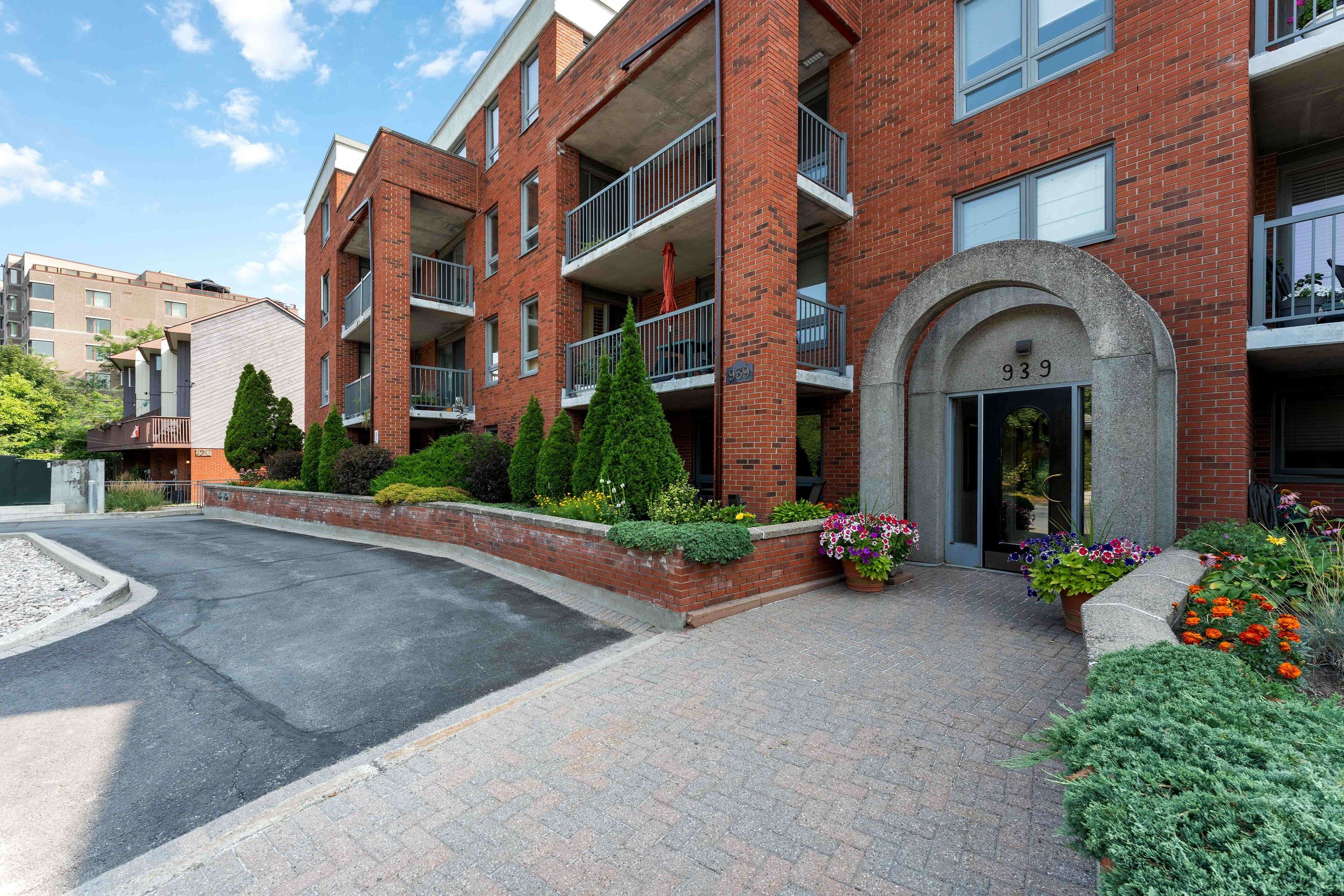 Overbrook - Castleheights And Area, ON K1K 3V2,939 North River RD #PH6