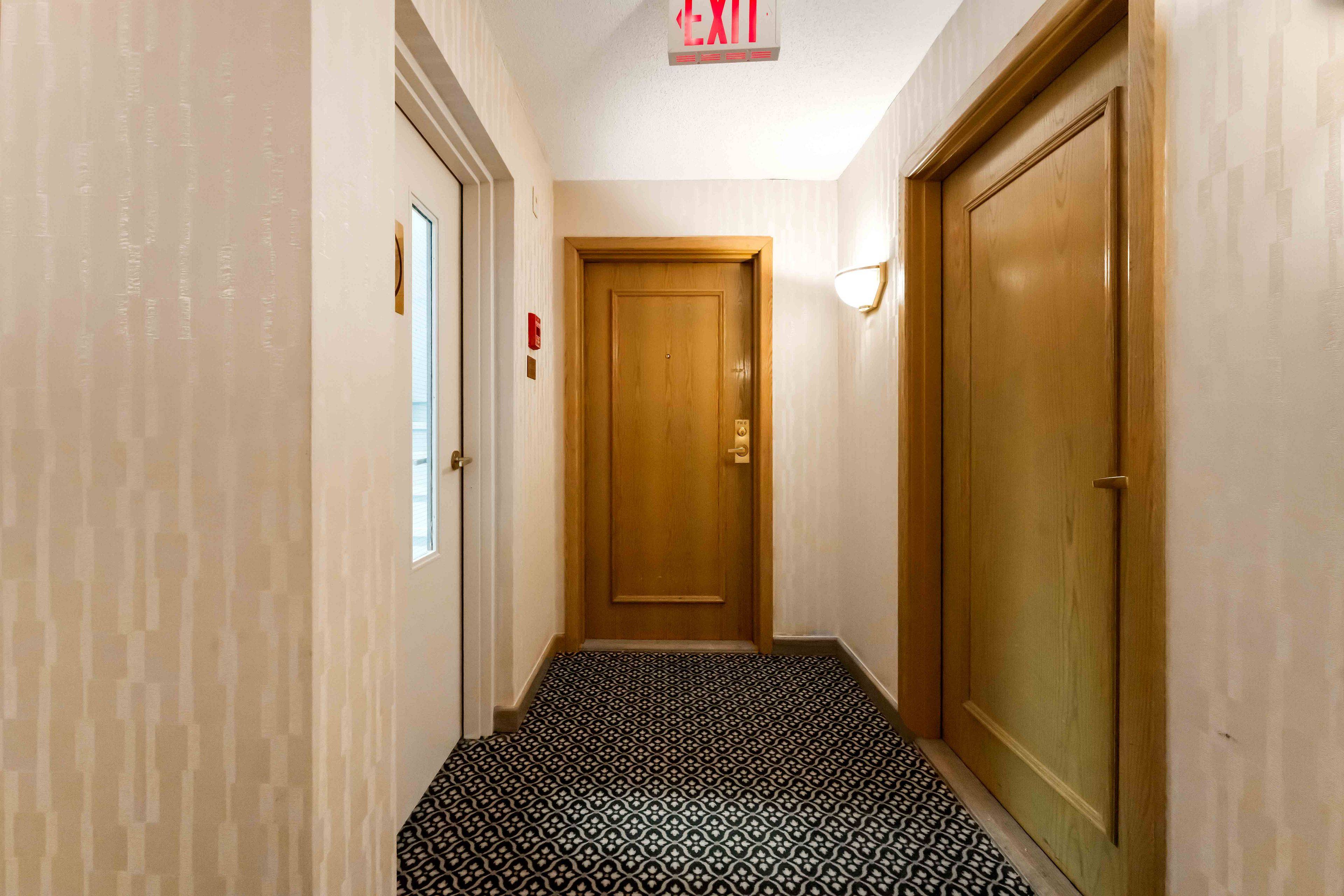 Overbrook - Castleheights And Area, ON K1K 3V2,939 North River RD #PH6