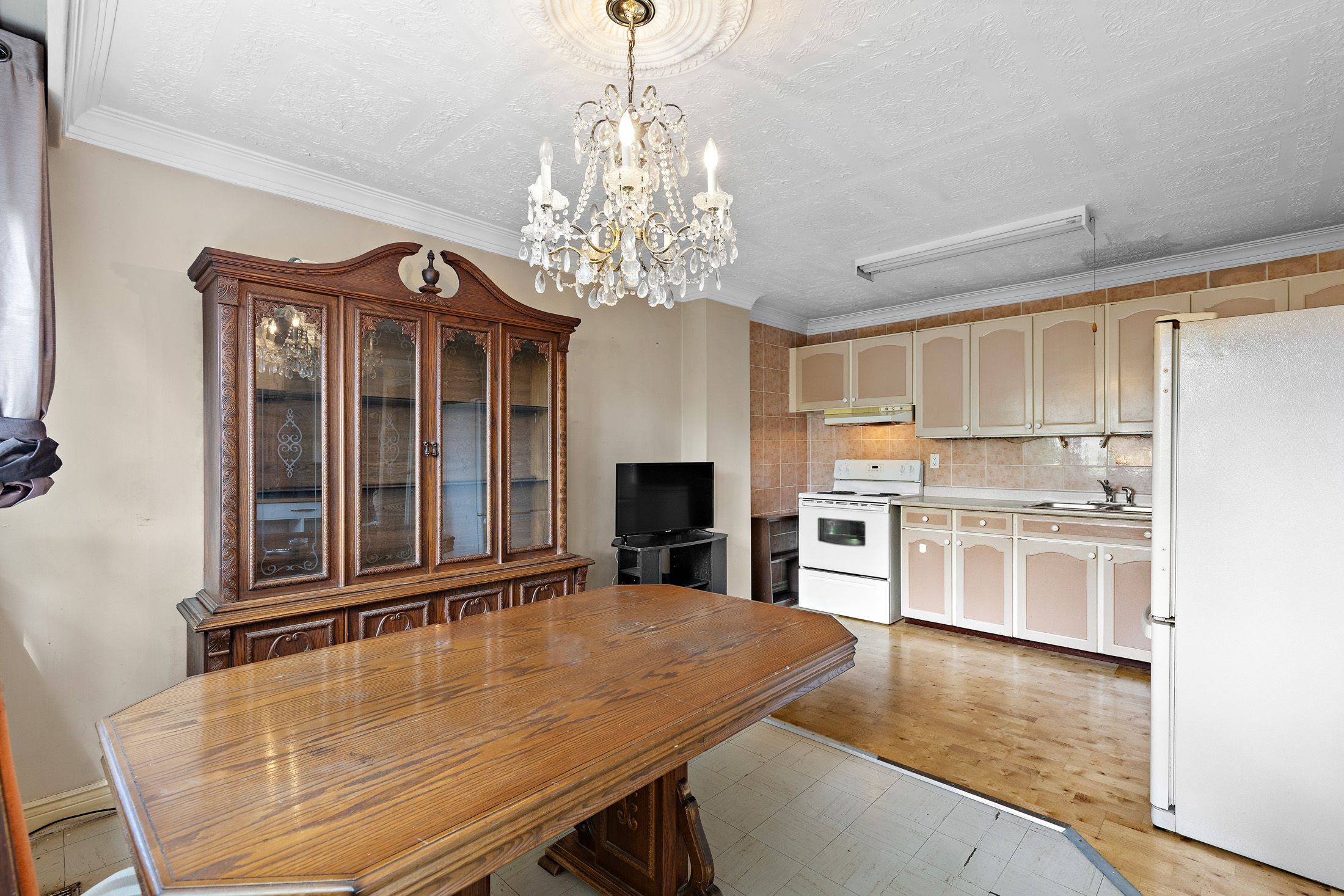 Toronto W05, ON M3M 2Y6,10 Sentinel RD #1