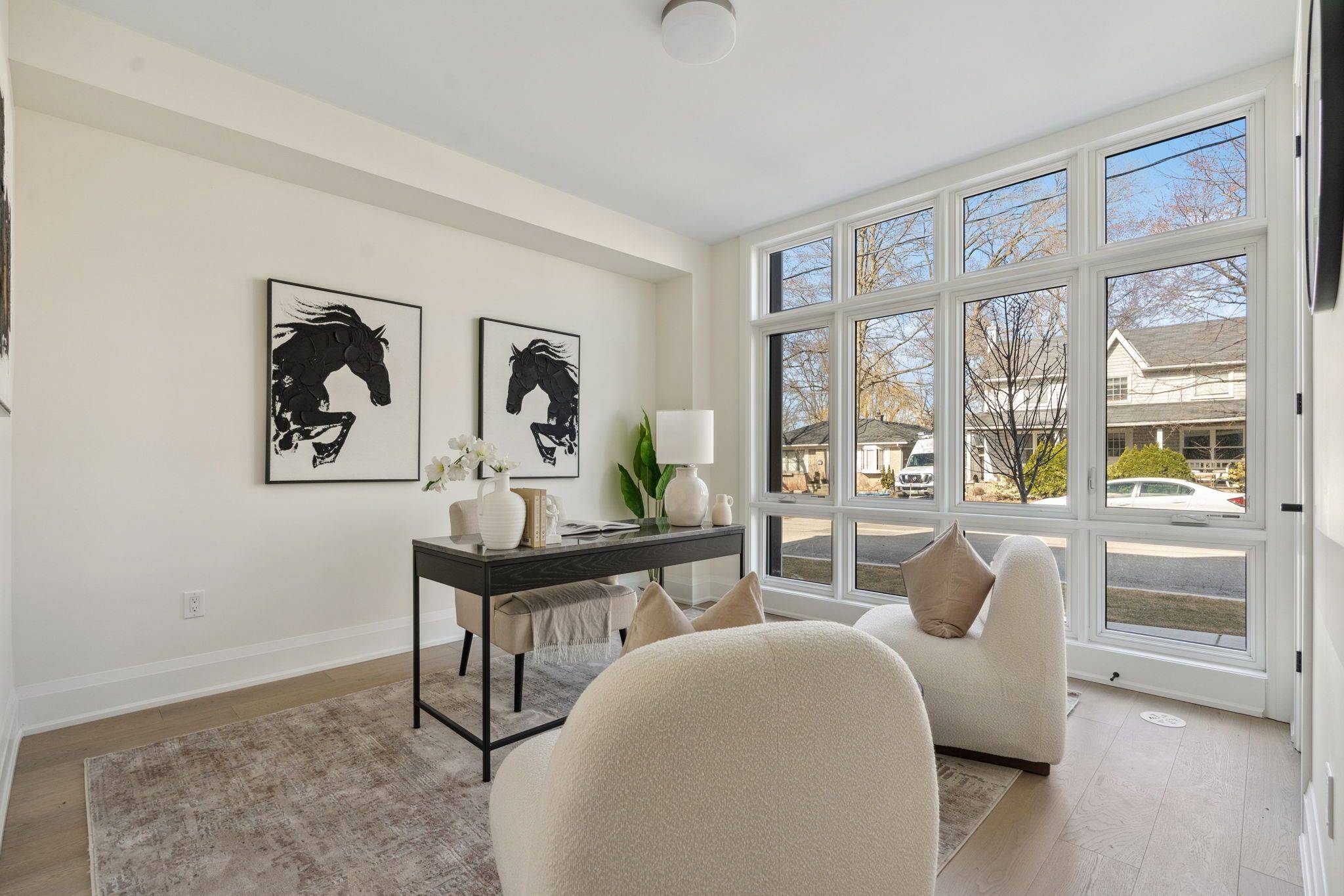 Oakville, ON L6L 0H9,2282 Sovereign ST