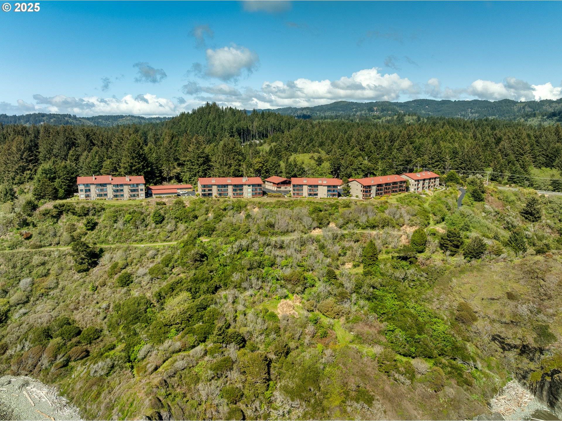 Brookings, OR 97415,17744 HIGHWAY 101 #C-306