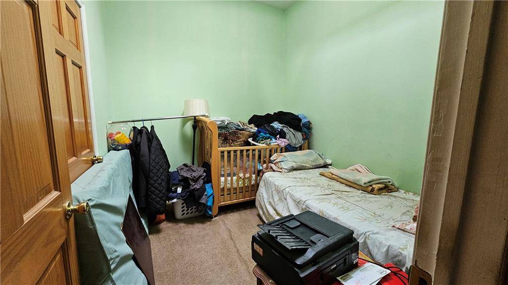 Staten Island, NY 10304,22 Long Pond LN