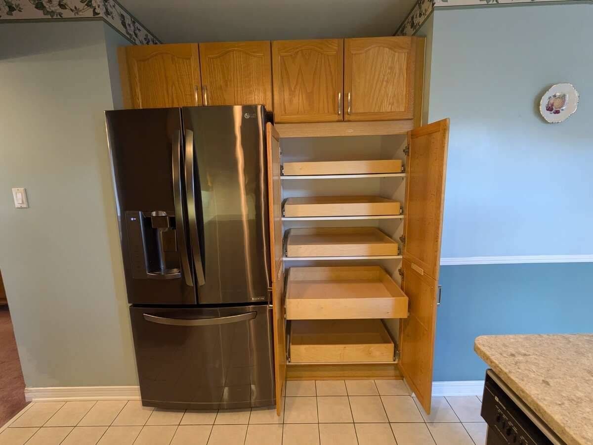 Kanata, ON K2M 2P5,57 Goldfinch DR