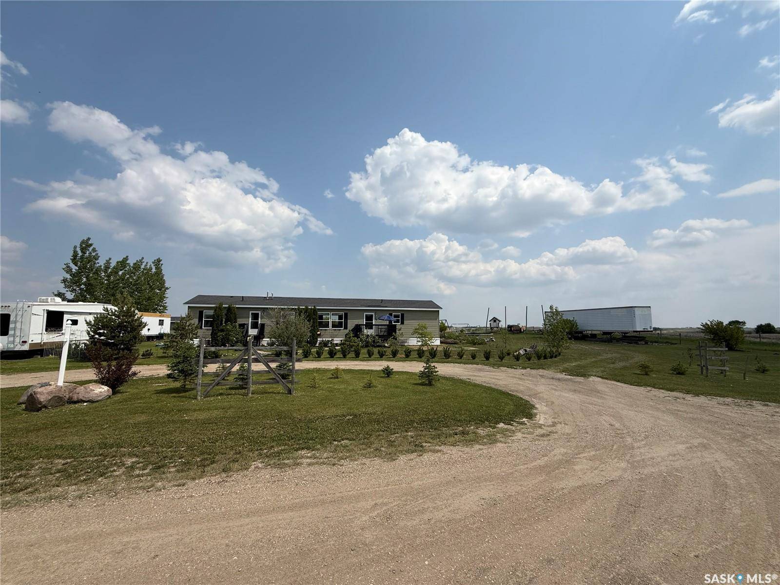 Fleming, SK S0G 1R0,40 3rd AVENUE