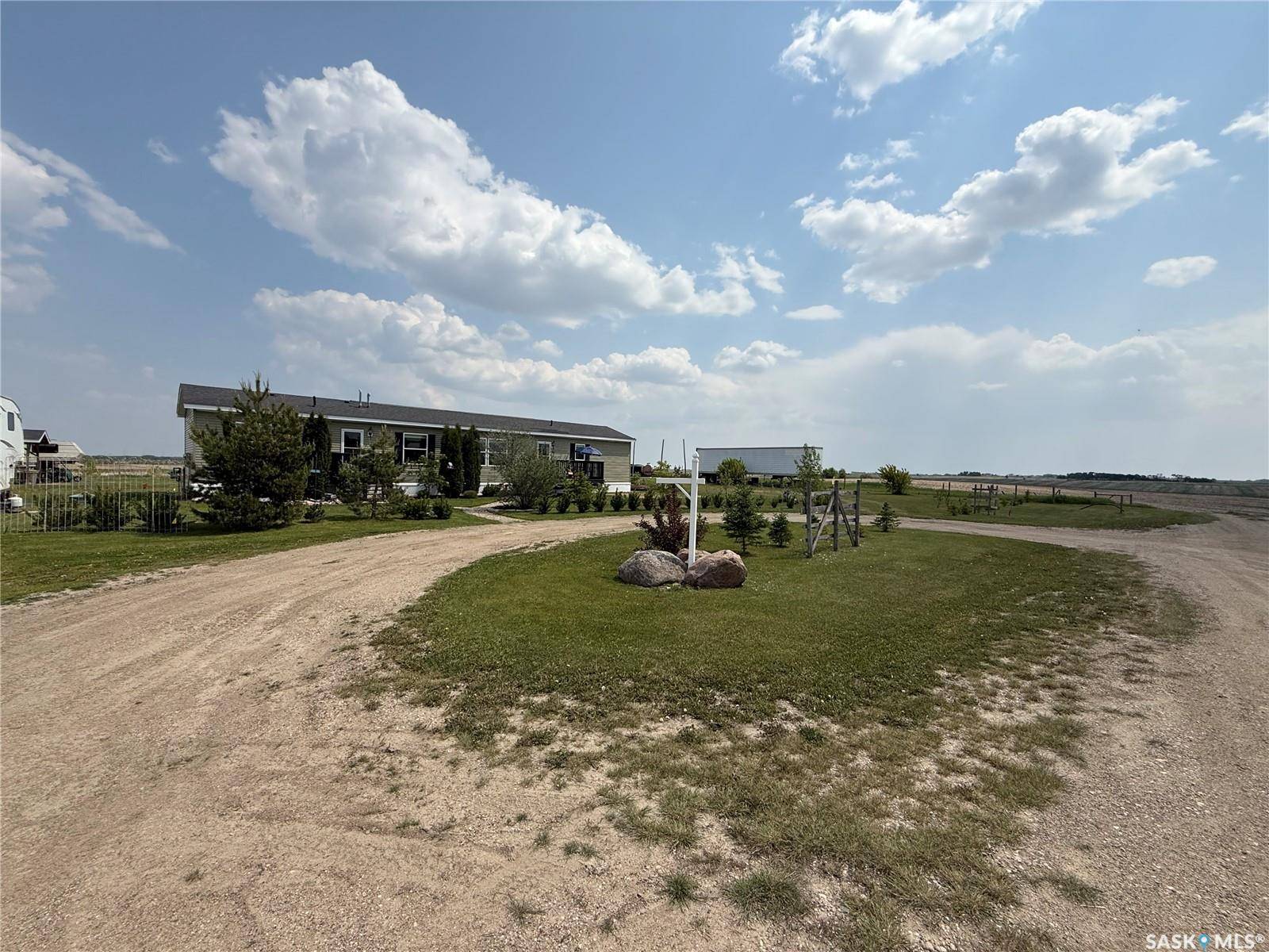 Fleming, SK S0G 1R0,40 3rd AVENUE