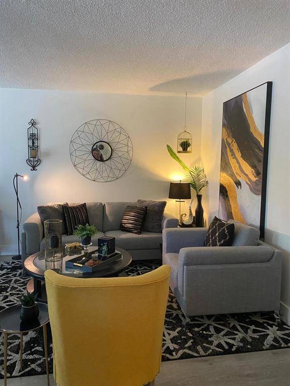 Tamarac, FL 33321,9091 Lime Bay #304