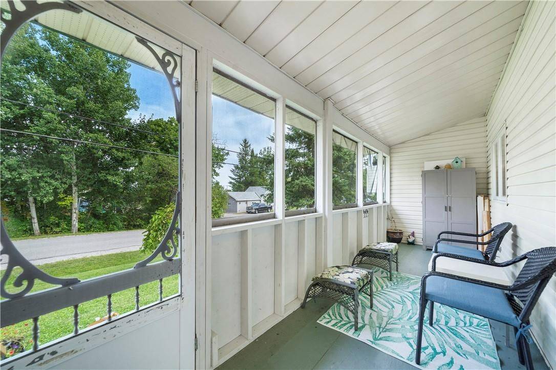 Tay, ON L0K 1R0,3 Earldom BLVD