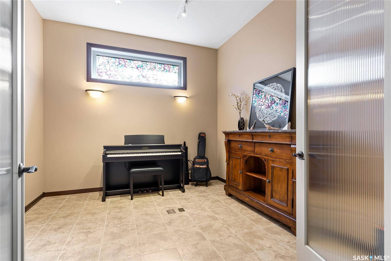 Regina, SK S4V 1N3,4350 Sandpiper CRESCENT E