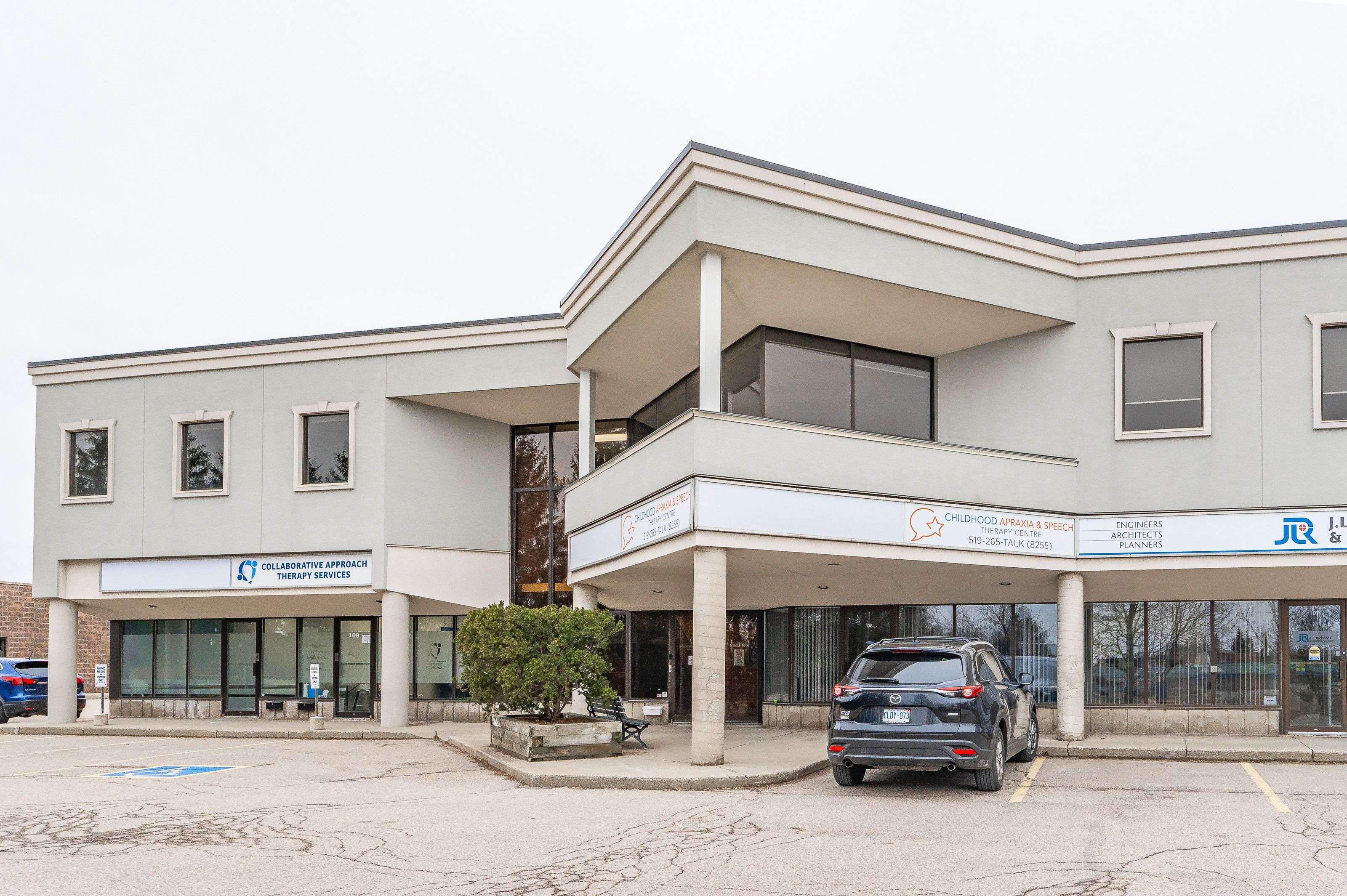 Guelph, ON N1H 7Y6,450 Speedvale Ave W AVE #201