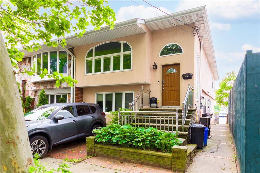 2222 National DR, Brooklyn, NY 11234