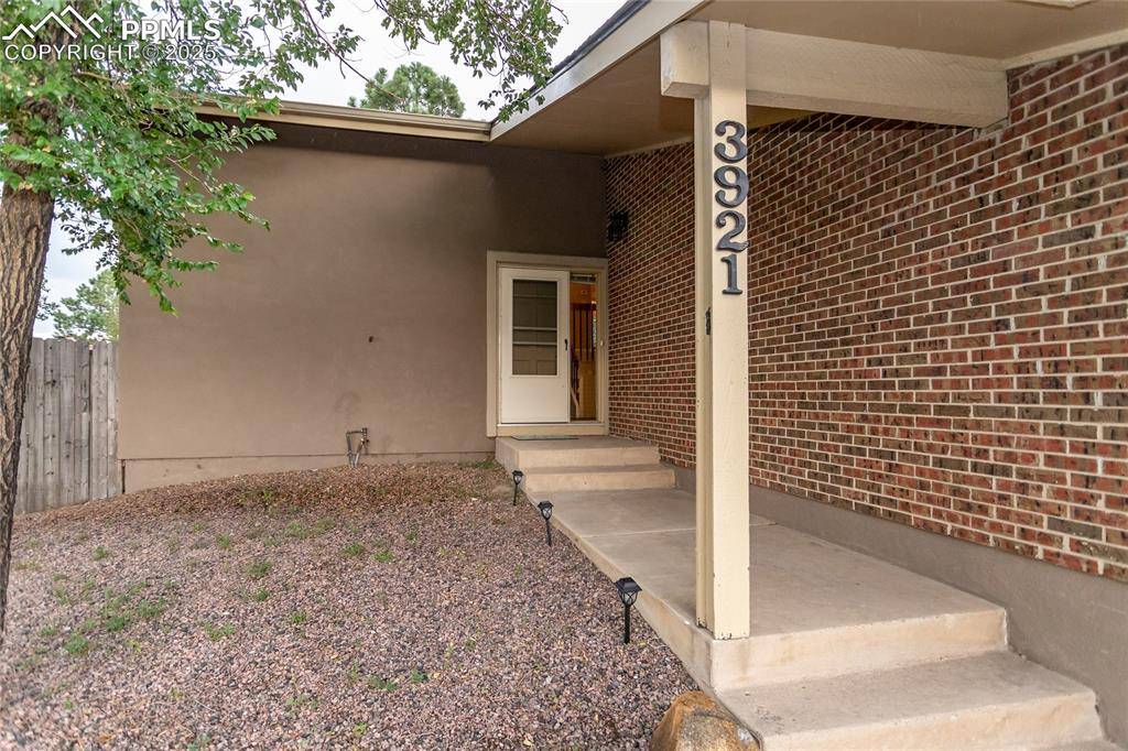 Colorado Springs, CO 80917,3921 S Carefree CIR