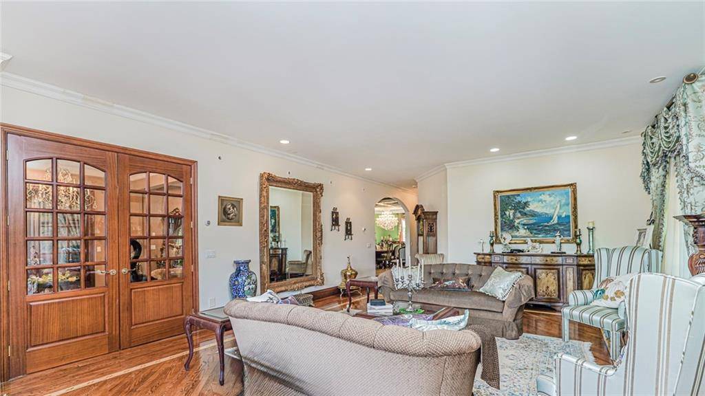 Staten  Island, NY 10312,34 Claire CT