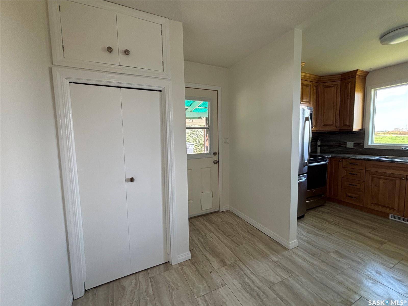 Marengo, SK S0L 2K0,18 Railway AVENUE